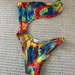 Melissa Simone ELLE CUT-OUT ONE PIECE - MULTI